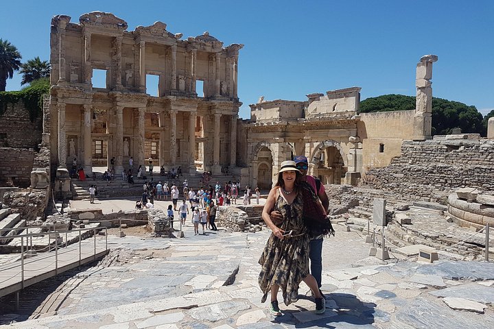 Utforska den antika staden Efesos och Artemistemplet på en guidad tur från Izmir, foto 7 | wizardtrip
