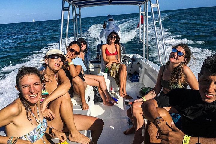 Aventure de snorkeling au Belize, exploration de la vie marine et des récifs coralliens autour de Caye Caulker, photo 9 | wizardtrip