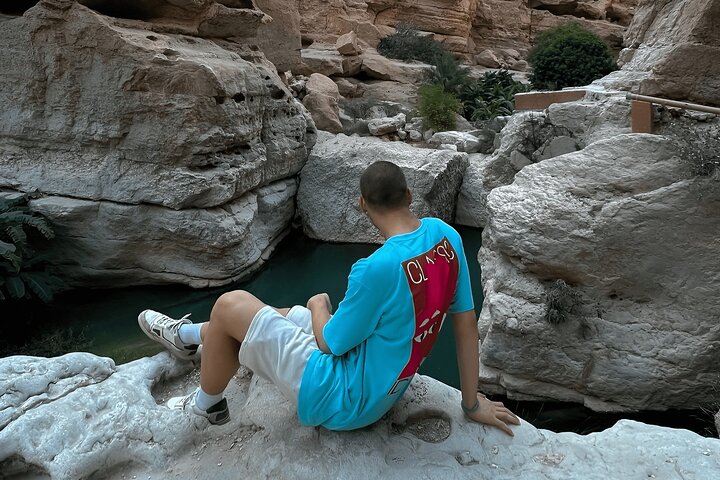 Heldagstur till Wadi Shab och Bimmah Sinkhole från Muscat, Oman, foto 17 | wizardtrip