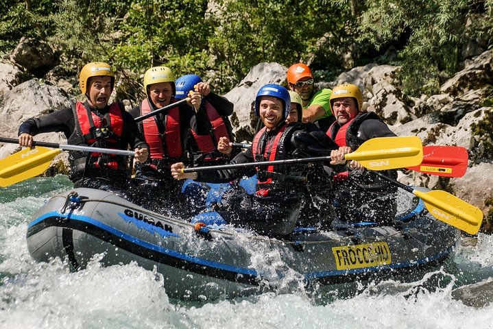 Rafting sur la Soča à Bovec avec service photo professionnel | wizardtrip