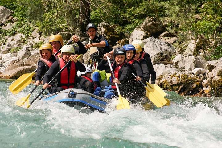 Forsränningsäventyr på Soča-floden i Bovec, Slovenien, med professionell fotografering, foto 10 | wizardtrip