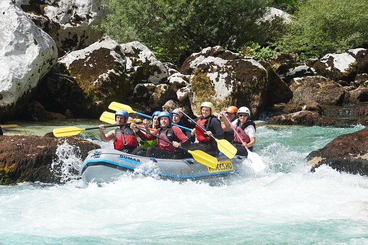 Forsränningsäventyr på Soča-floden i Bovec, Slovenien, med professionell fotografering, foto 28 | wizardtrip