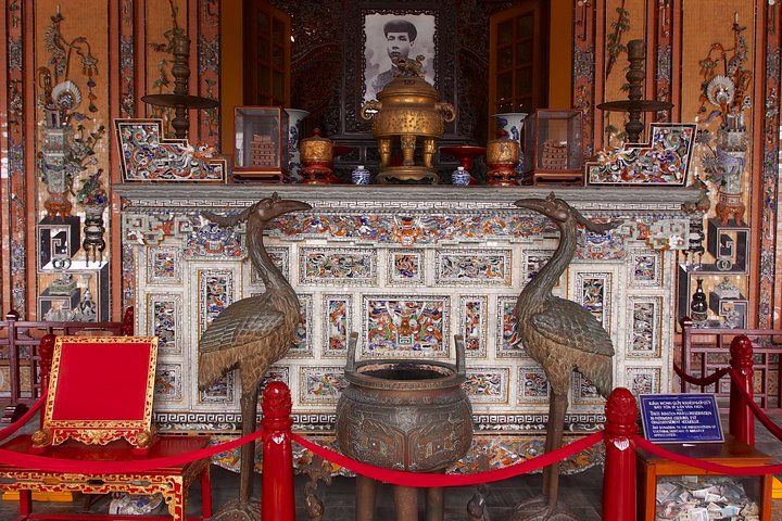 Tour met kleine groep die de Keizerlijke Stad Hue, Hai Van Pass en historische bezienswaardigheden vanuit Da Nang verkent, foto 7 | wizardtrip