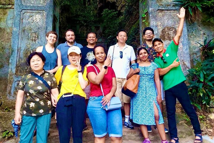 Tour met kleine groep die de Keizerlijke Stad Hue, Hai Van Pass en historische bezienswaardigheden vanuit Da Nang verkent, foto 18 | wizardtrip