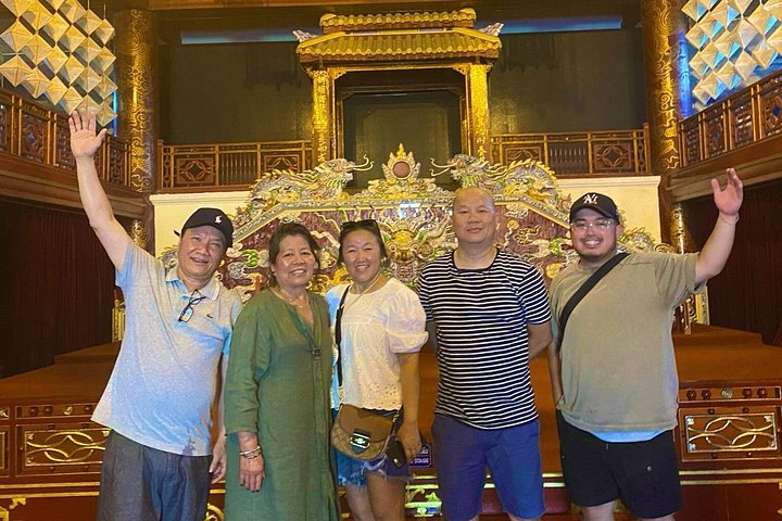 Tour met kleine groep die de Keizerlijke Stad Hue, Hai Van Pass en historische bezienswaardigheden vanuit Da Nang verkent, foto 19 | wizardtrip
