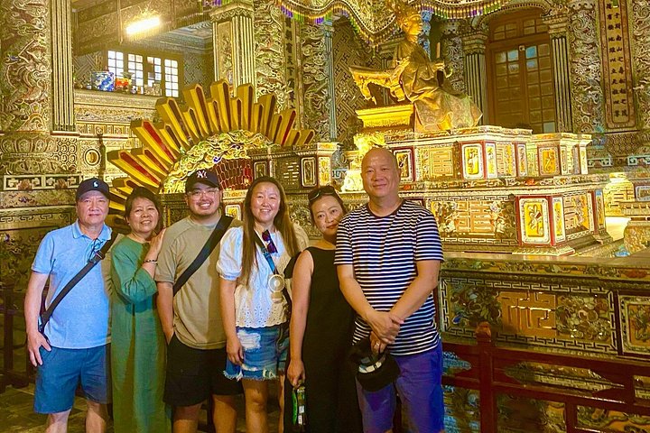 Tour met kleine groep die de Keizerlijke Stad Hue, Hai Van Pass en historische bezienswaardigheden vanuit Da Nang verkent, foto 25 | wizardtrip