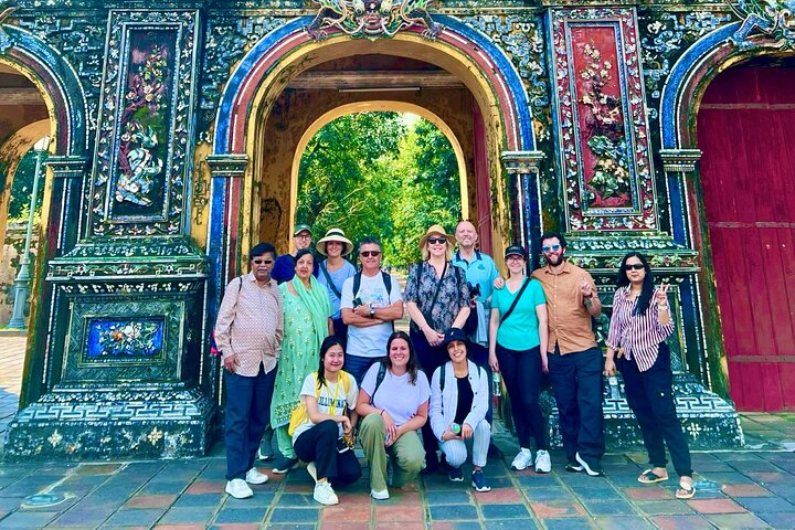 Tour met kleine groep die de Keizerlijke Stad Hue, Hai Van Pass en historische bezienswaardigheden vanuit Da Nang verkent, foto 29 | wizardtrip