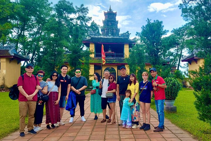 Tour met kleine groep die de Keizerlijke Stad Hue, Hai Van Pass en historische bezienswaardigheden vanuit Da Nang verkent, foto 30 | wizardtrip