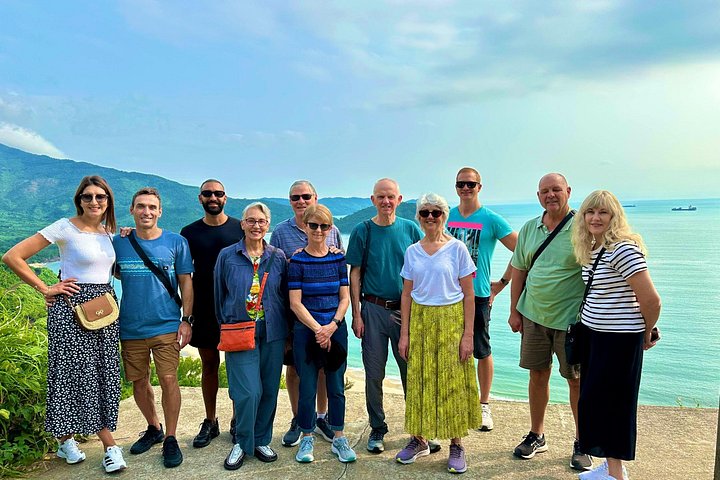Tour met kleine groep die de Keizerlijke Stad Hue, Hai Van Pass en historische bezienswaardigheden vanuit Da Nang verkent, foto 37 | wizardtrip