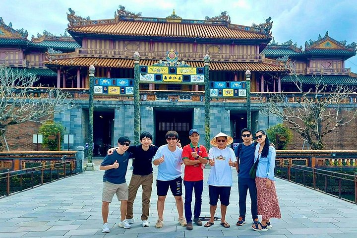 Tour met kleine groep die de Keizerlijke Stad Hue, Hai Van Pass en historische bezienswaardigheden vanuit Da Nang verkent, foto 48 | wizardtrip