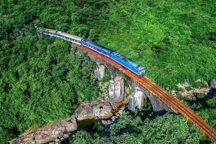 Malerische Zugfahrt durch den vietnamesischen Hai Van Pass zu den historischen Stätten von Hue, Foto 41 | wizardtrip