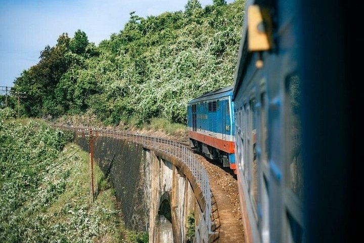 Malerische Zugfahrt durch den vietnamesischen Hai Van Pass zu den historischen Stätten von Hue, Foto 44 | wizardtrip