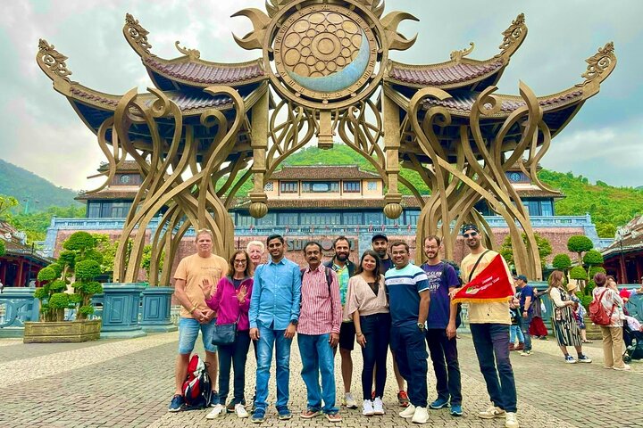 Tour de día completo a las Colinas de Ba Na y al Puente Dorado desde Da Nang, Vietnam, foto 11 | wizardtrip