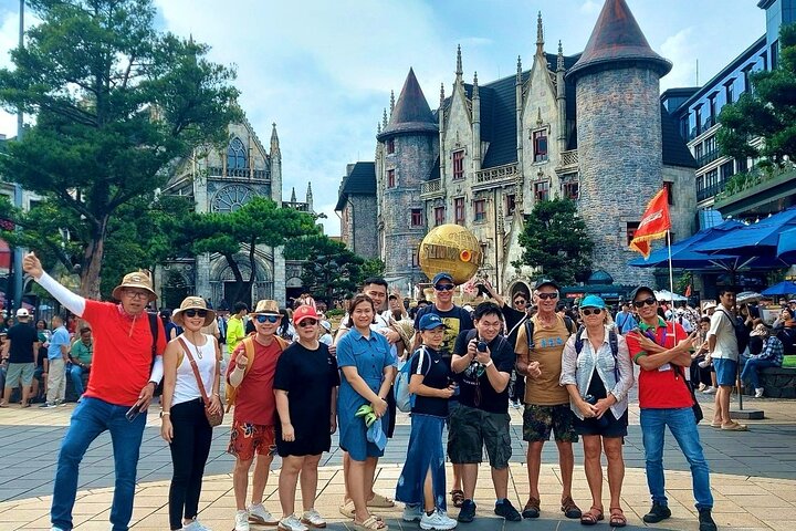 Tour de día completo a las Colinas de Ba Na y al Puente Dorado desde Da Nang, Vietnam, foto 24 | wizardtrip