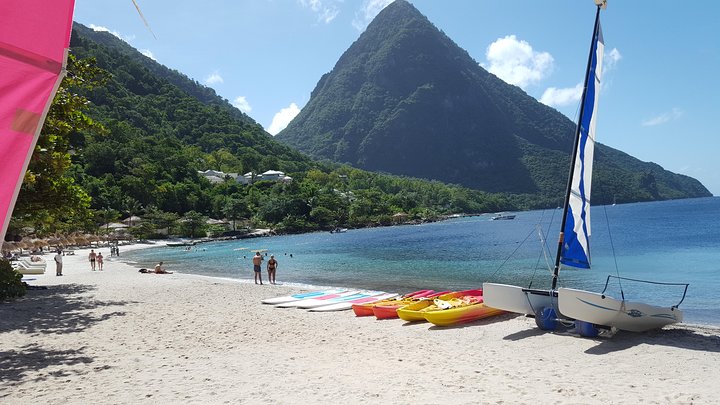 Gros Islet | wizardtrip