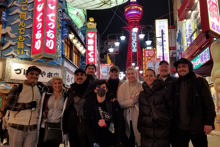 Recorrido nocturno a pie explorando los barrios únicos de Osaka, comida callejera y cultura oculta, foto 15 | wizardtrip