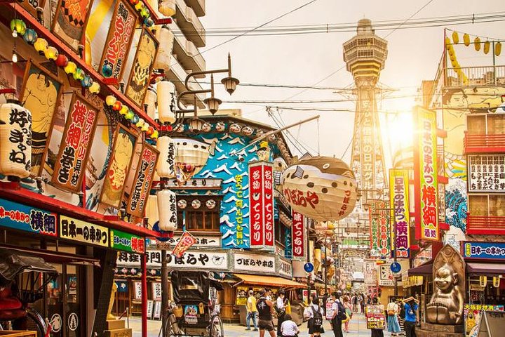 Osaka Food Tour: 15 Delicious Dishes & 3 Drinks at 5 Eateries | wizardtrip