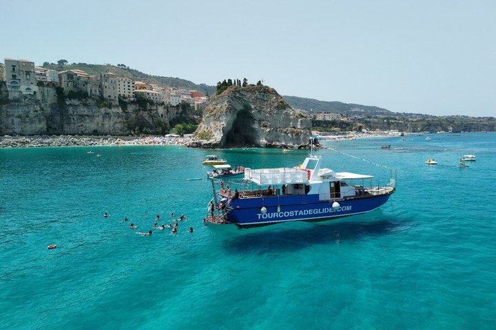 Boat Tour of the Costa degli Dei: 3 Hours with Aperitif | wizardtrip
