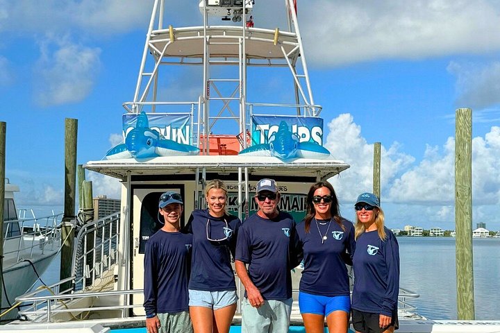 Dolphin watching cruise on the Frisky Mermaid boat in Pensacola Beach, Florida, photo 18 | wizardtrip