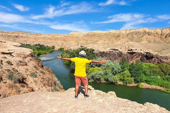 Explora la impresionante belleza natural de los lagos Kolsai y Kaindy y los cañones de Charyn de Kazajistán en un tour de aventura de 2 días, foto 11 | wizardtrip