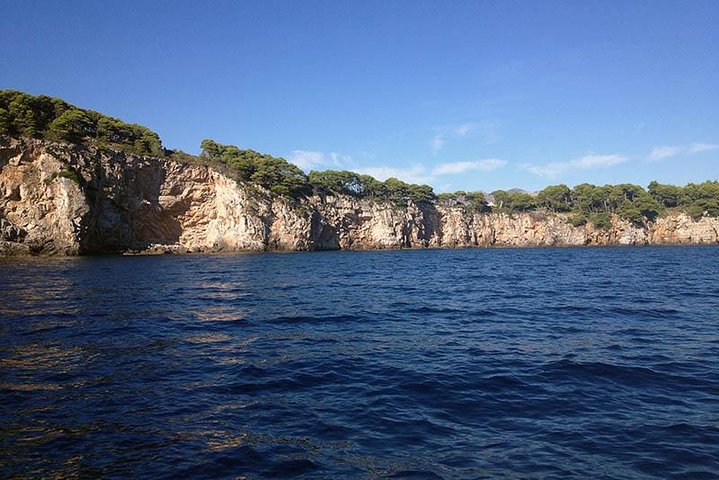 Dubrovnik Islands Boat Tour with Lunch and Unlimited Drinks | wizardtrip