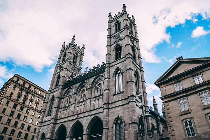 Tour a piedi essenziale 101 fuori dai circuiti turistici con Spade & Palacio | wizardtrip