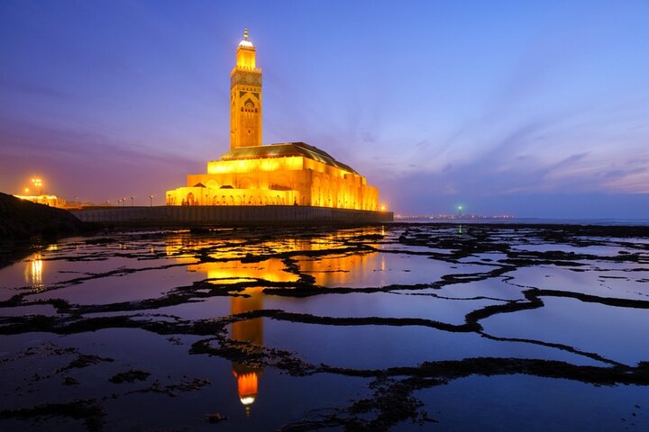 Nattur i Casablanca landemerker inkludert Hassan II-moskeen, gamle medinaen og Mohammed V-plassen, etterfulgt av en marokkansk middag, foto 10 | wizardtrip
