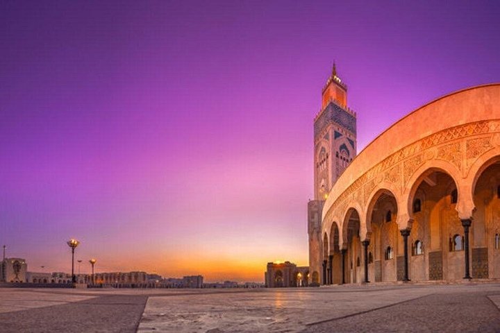 Nattur i Casablanca landemerker inkludert Hassan II-moskeen, gamle medinaen og Mohammed V-plassen, etterfulgt av en marokkansk middag, foto 14 | wizardtrip