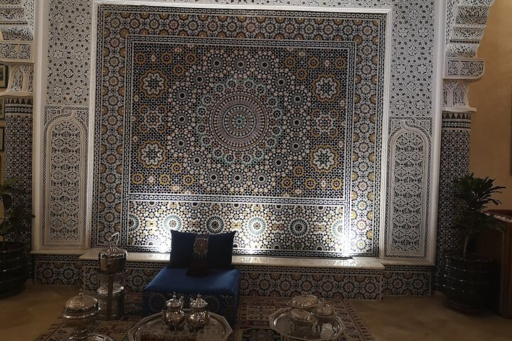 Nattur i Casablanca landemerker inkludert Hassan II-moskeen, gamle medinaen og Mohammed V-plassen, etterfulgt av en marokkansk middag, foto 22 | wizardtrip