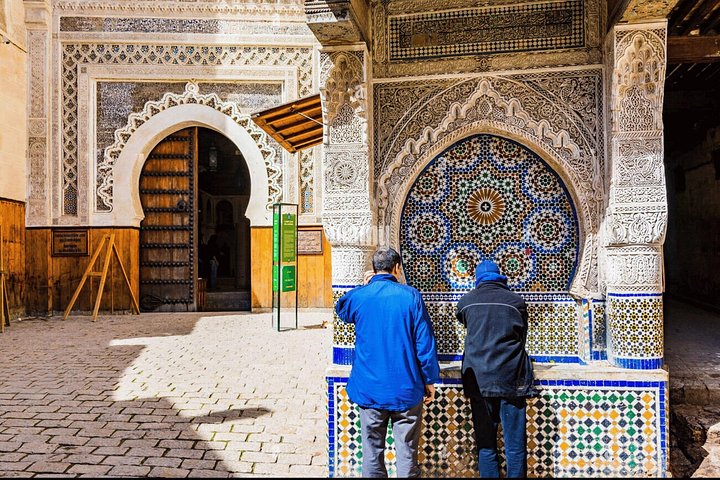 Un tour guiado por Fez desde Casablanca, que muestra su Medina histórica, monumentos y artesanía, foto 6 | wizardtrip