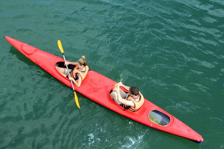 Luxurious 5-star cruise navigating through the stunning limestone karsts of Halong Bay, Vietnam, photo 31 | wizardtrip
