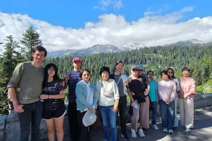 Tur med små grupper som utforsker de naturlige underverkene i Mt. Rainier National Park fra Seattle, foto 13 | wizardtrip