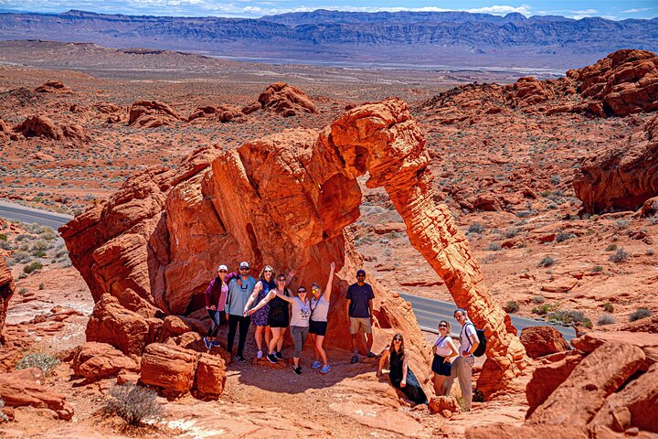Explore the vibrant red sandstone landscapes and ancient petroglyphs of Valley of Fire State Park on a small-group tour from Las Vegas, photo 1 | wizardtrip