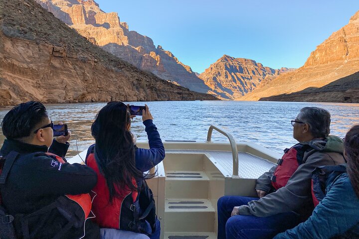Tour de día completo a Grand Canyon West desde Las Vegas, incluye parada en la Presa Hoover y Skywalk opcional, foto 10 | wizardtrip