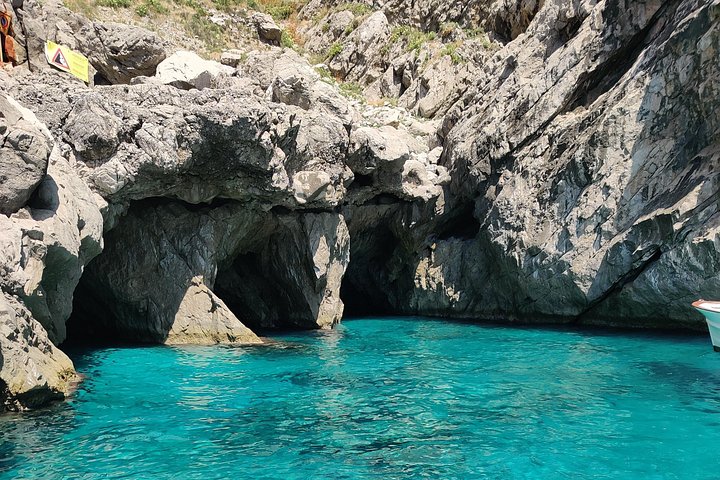 Privé boottocht rond Capri, verken grotten en zwem in helder water, foto 11 | wizardtrip