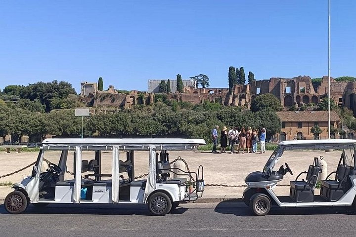 Privat golfbilstur i Roms historiska centrum, besök sevärdheter som Fontana di Trevi och Pantheon, foto 12 | wizardtrip