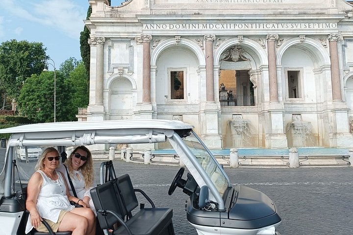 Privat golfbilstur i Roms historiska centrum, besök sevärdheter som Fontana di Trevi och Pantheon, foto 13 | wizardtrip