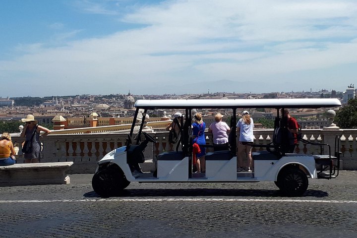 Privat golfbilstur i Roms historiska centrum, besök sevärdheter som Fontana di Trevi och Pantheon, foto 16 | wizardtrip
