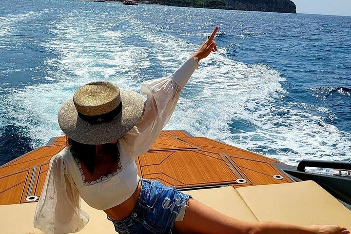 Båttur som utforskar Blå grottan, Hvar och andra öar i Kroatien, foto 6 | wizardtrip