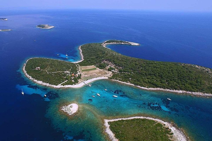 Båttur som utforskar Blå grottan, Hvar och andra öar i Kroatien, foto 31 | wizardtrip