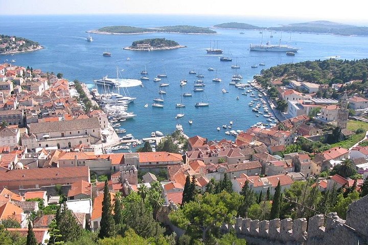 Båttur som utforskar Blå grottan, Hvar och andra öar i Kroatien, foto 32 | wizardtrip
