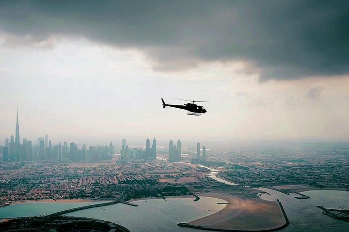 ドバイの象徴的なランドマークをスリル満点のヘリコプターライドで体験し、比類なき空からの眺めをお楽しみください、写真6 | wizardtrip