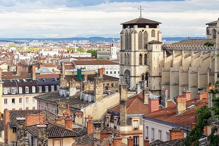 Visite Guidée Lyon : Secrets et Incontournables (petit groupe) avec Funiculaire | wizardtrip