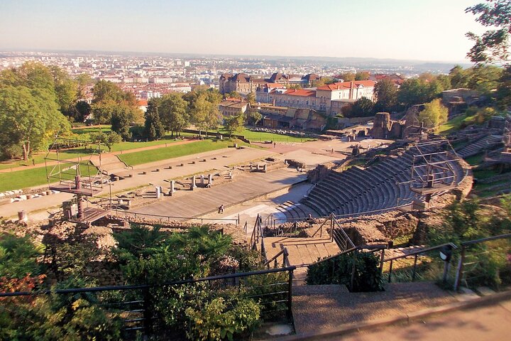 Visite guidée à pied des sites historiques et des joyaux cachés de Lyon, incluant un trajet en funiculaire, photo 6 | wizardtrip