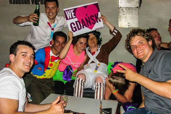 Experimenta la vida nocturna de Gdansk en un pub crawl lleno de diversión con bebidas, juegos y entrada a discoteca, foto 8 | wizardtrip