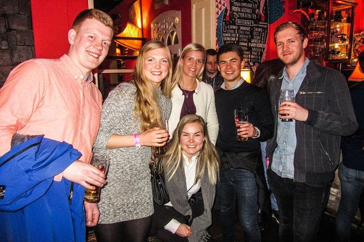 Experimenta la vida nocturna de Gdansk en un pub crawl lleno de diversión con bebidas, juegos y entrada a discoteca, foto 9 | wizardtrip