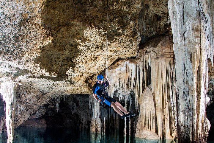 Opplev Rio Secreto Plus-turen i Playa del Carmen, Mexico, med ziplines, rappellering og utforskning av underjordiske elver, foto 12 | wizardtrip