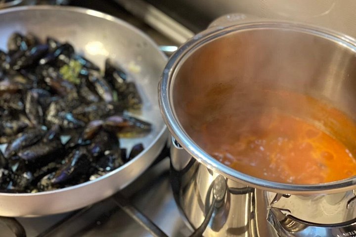 Cours de cuisine sicilienne authentique à Taormine, incluant visite du marché et repas fait maison, photo 6 | wizardtrip