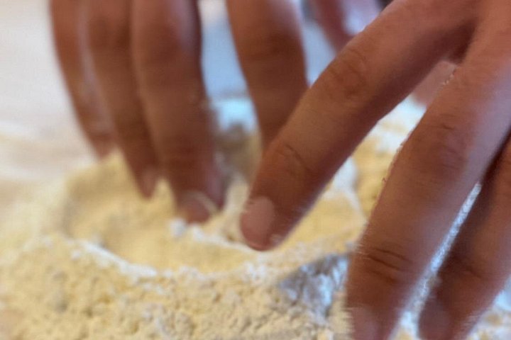 Cours de cuisine sicilienne authentique à Taormine, incluant visite du marché et repas fait maison, photo 10 | wizardtrip