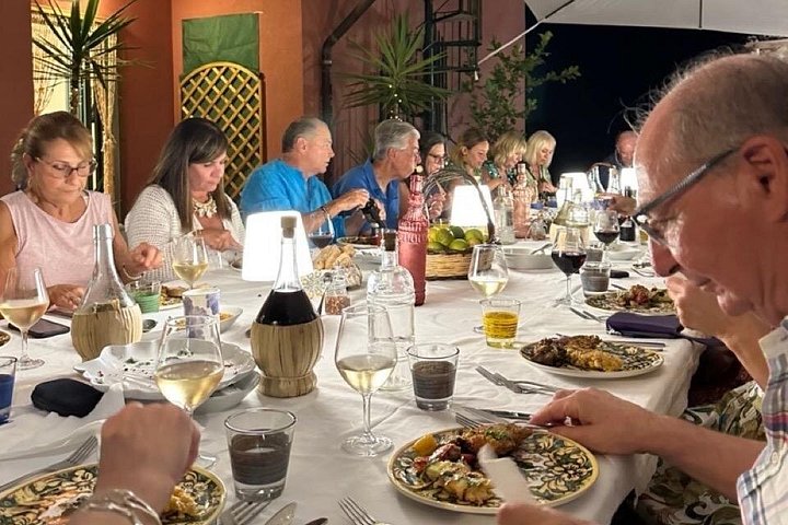 Cours de cuisine sicilienne authentique à Taormine, incluant visite du marché et repas fait maison, photo 23 | wizardtrip